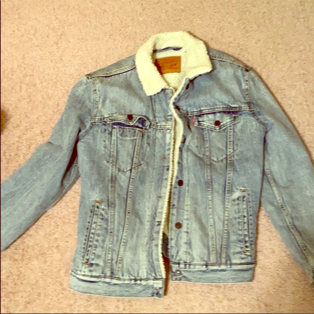 Levi’s Sherpa lined denim jacket